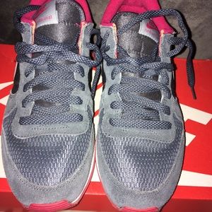 Nike internationalist